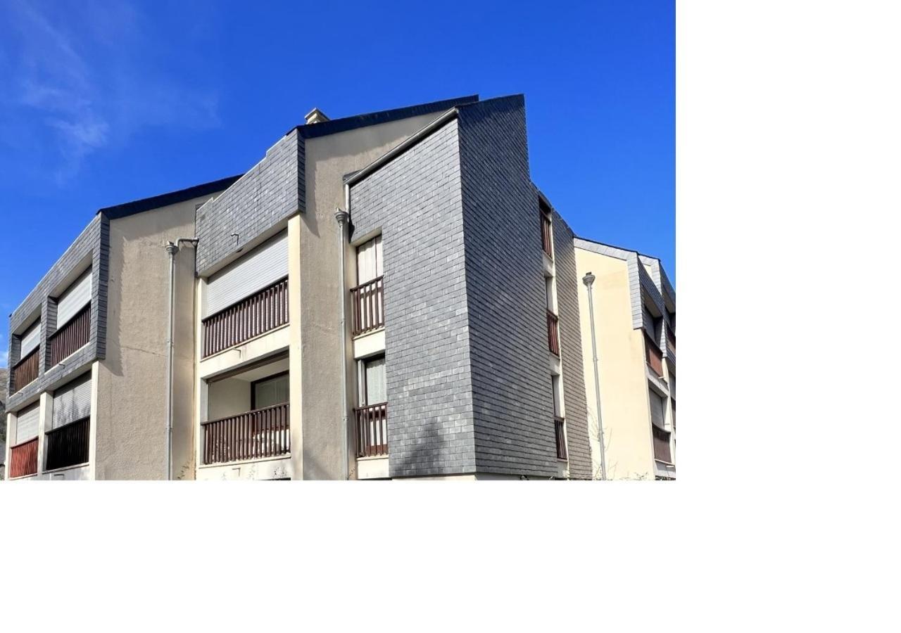 Appt T2 4 Pers Saint Lary Centre Village Parking 외부 사진