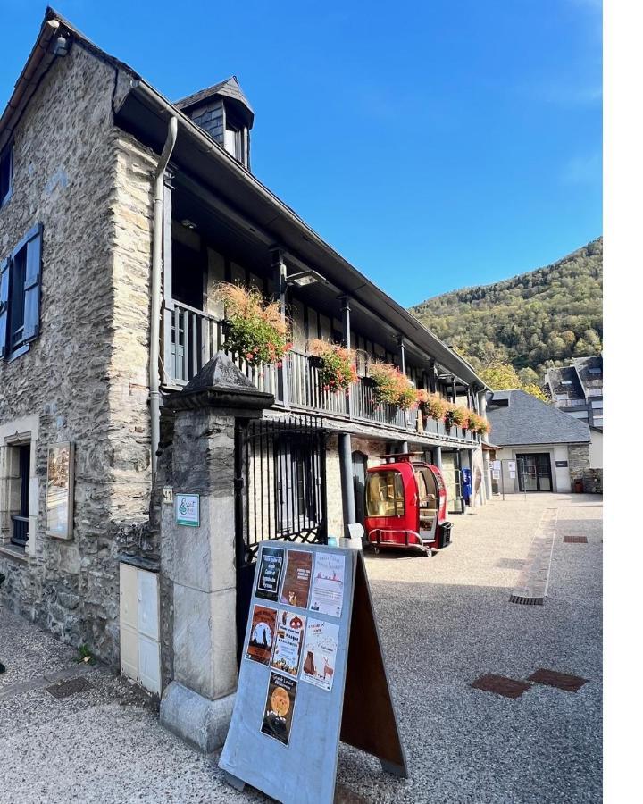 Appt T2 4 Pers Saint Lary Centre Village Parking 외부 사진
