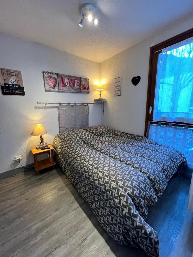 Appt T2 4 Pers Saint Lary Centre Village Parking 외부 사진