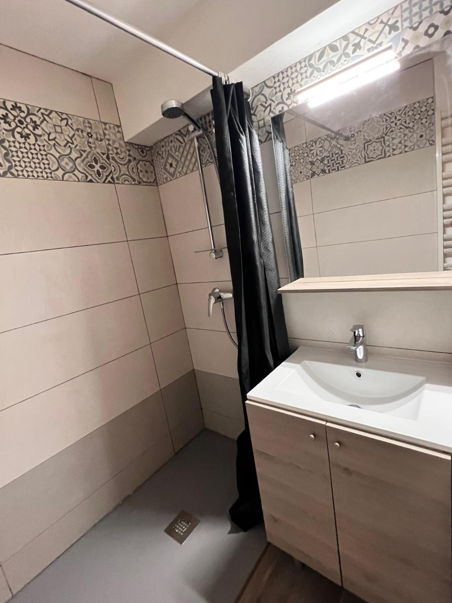 Appt T2 4 Pers Saint Lary Centre Village Parking 외부 사진